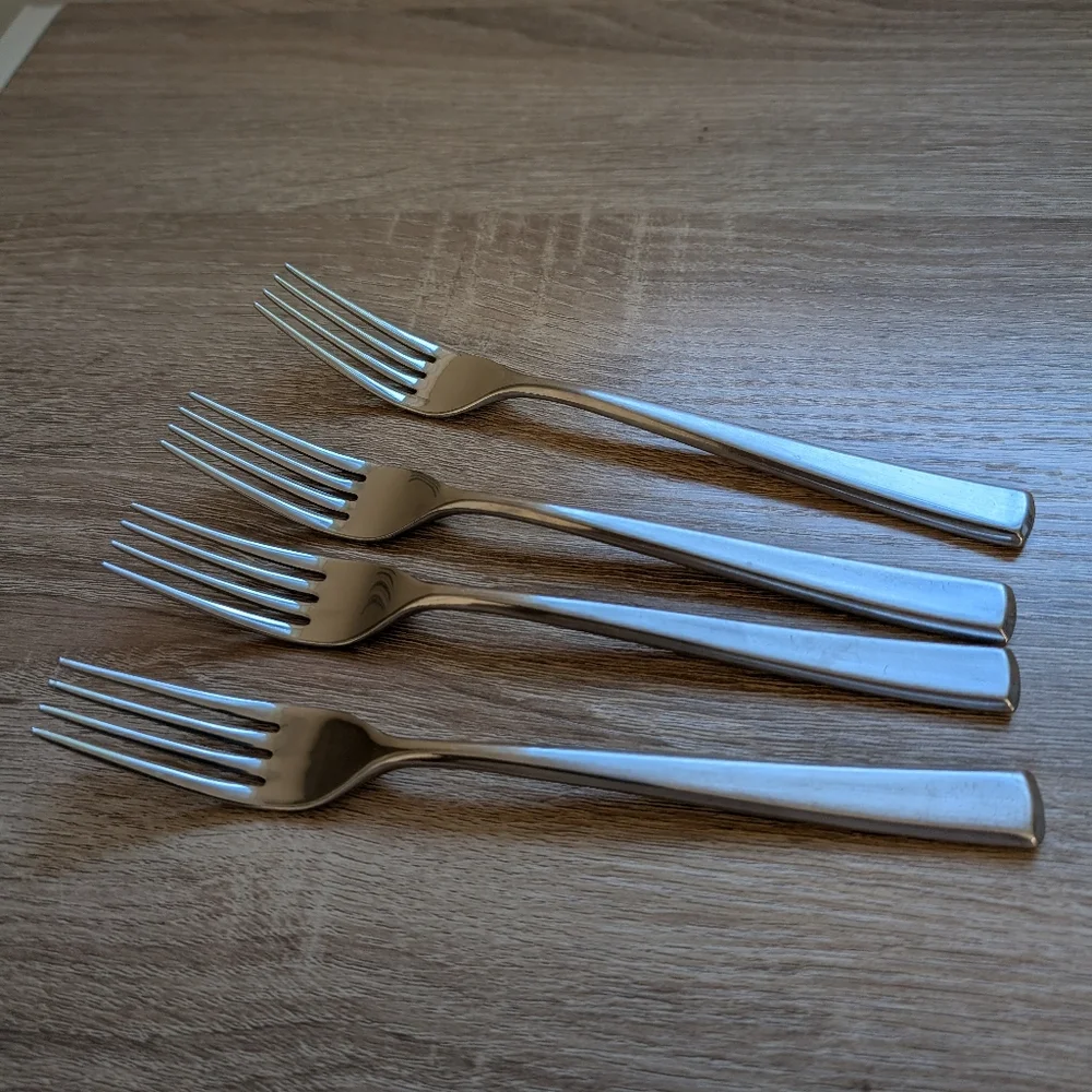 Mikasa Forged 4Pcs Salad Forks 7.25 Stainless Flatware Replacement Vietnam Bag A
